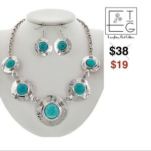 Turquoise stone necklace